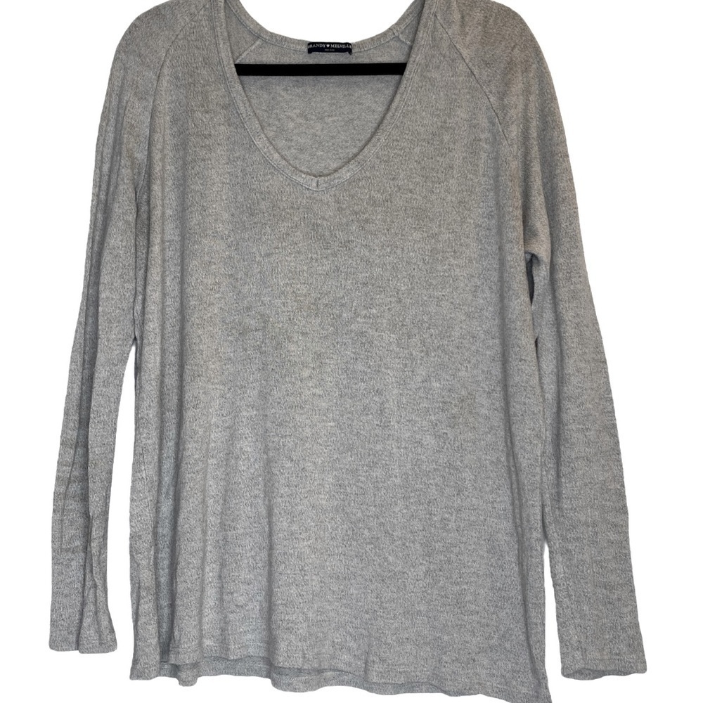 BRANDY MELVILLE GRAY V-NECK LONG SLEEVE SWEATER ONE SIZE